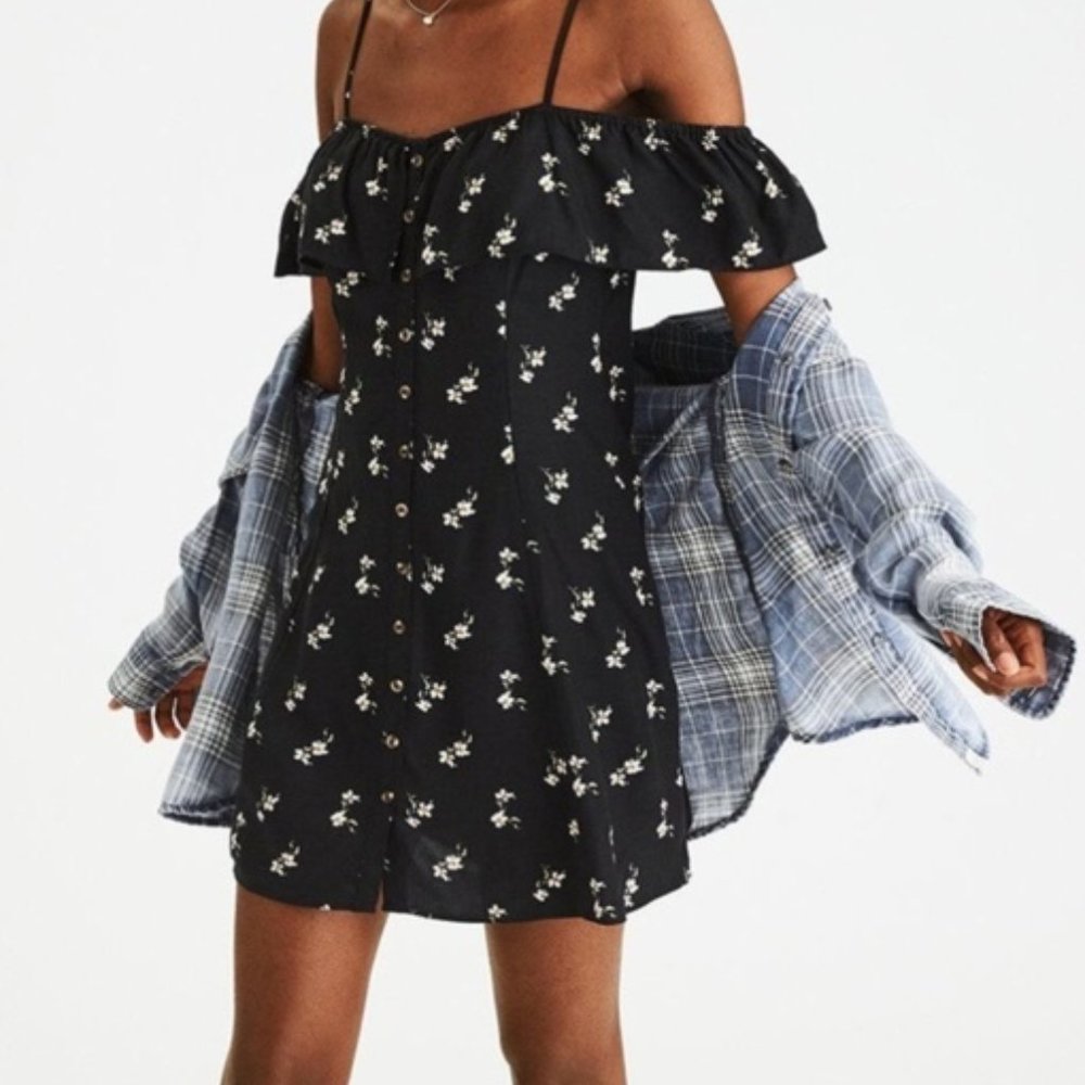 NWT American Eagle Off-Shoulder Floral Dress